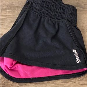 Reebok woman’s exercise shorts Small
